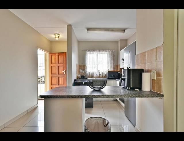 2 BEDROOM APARTMENT FOR SALE IN SUNDOWNER